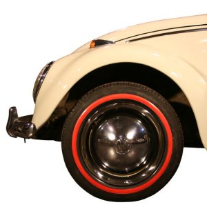 Däcksida Röd däck sida (liten) 16 tum, 4 stycken www.vwdelar.se